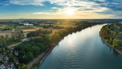 Der Rhein bei Eich